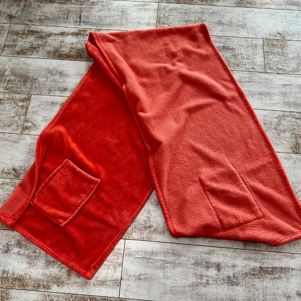 LAST CHANCE! Soft & Snuggly Coral Shawl/Cape with Pockets - Picture 9 of 11